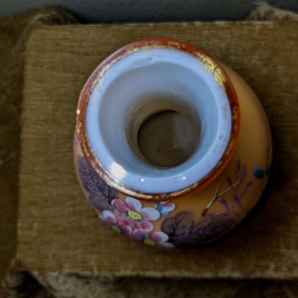 19th-Century Harrach Czech (Bohemia) Opal Vase -  Antique 11"- Hand-Enameled - Picture 12 of 16